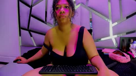 Sexxtaty online show from June 2026 03:17:02 PM