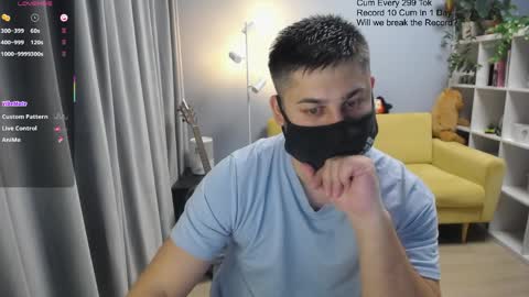 Tommy online show from April 2026 08:07:02 PM