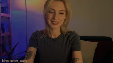 Snapshot of sexxxy_jutsu chatting on December 2024 06:44:02 PM Maria online show from December 2024 06:44:02 PM