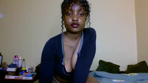 Snapshot of sexxy_daisyy chatting on October 2025 05:37:02 PM sexxy_daisyy online show from October 2025 05:37:02 PM