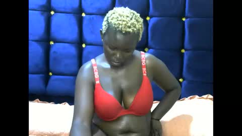 Snapshot of sexxy_triza chatting on May 2026 02:03:01 PM triza online show from May 2026 02:03:01 PM