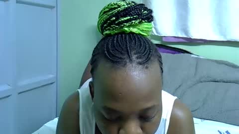 Snapshot of sexxybuttie chatting on October 2025 09:20:01 PM African Queen online show from October 2025 09:20:01 PM