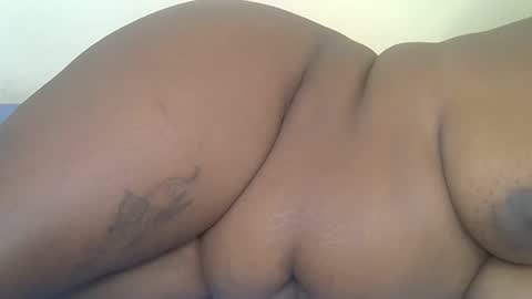 Snapshot of sexxydripy chatting on February 2026 02:47:02 PM sly online show from February 2026 02:47:02 PM