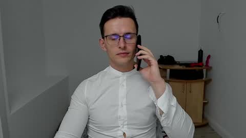 Snapshot of sexxymuscles4u chatting on December 2024 05:59:02 PM Sexxymuscles4U online show from December 2024 05:59:02 PM