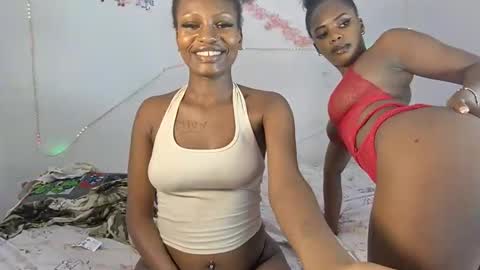 Snapshot of sexxypixie chatting on April 2026 09:41:02 PM sexxypixie online show from April 2026 09:41:02 PM