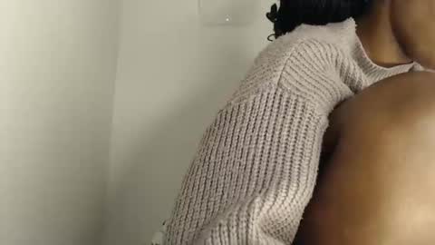 Snapshot of sexxywider_ebony chatting on April 2026 08:57:01 AM sexxywide ebony online show from April 2026 08:57:01 AM