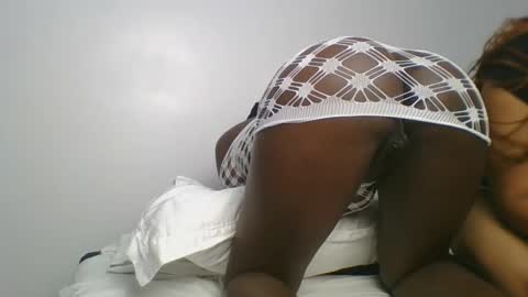 Snapshot of sexy__lips chatting on January 2025 06:03:01 AM Tina online show from January 2025 06:03:01 AM