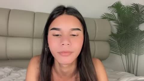 sexy_alexa17 online show from July 2026 06:33:03 AM