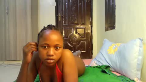 Snapshot of sexy_ariana_2 chatting on January 2025 03:44:02 AM Ariana online show from January 2025 03:44:02 AM