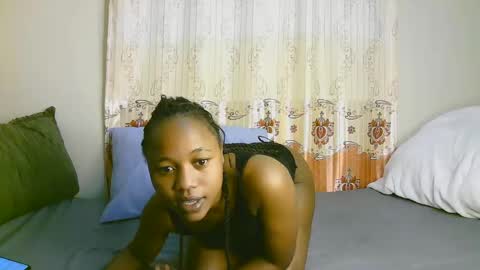 Snapshot of sexy_ariana_2 chatting on February 2025 04:43:02 PM Ariana online show from February 2025 04:43:02 PM