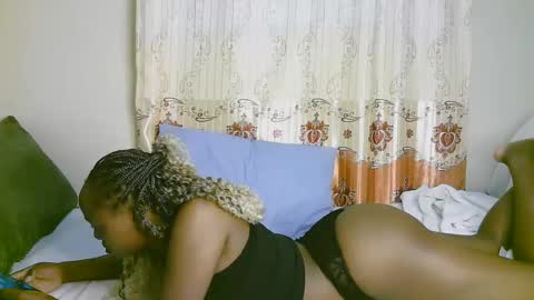 Snapshot of sexy_ariana_2 chatting on March 2025 05:28:02 PM Ariana online show from March 2025 05:28:02 PM