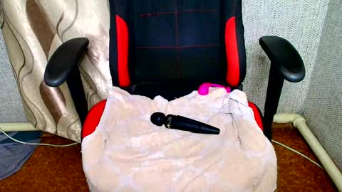 Jessica  Face only in pvt or in snapchat Dont ask more.... online show from September 2025 10:31:02 PM