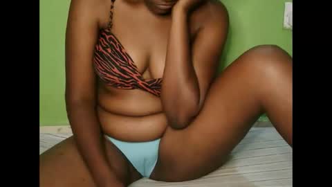 Snapshot of sexy_banice chatting on February 2026 03:26:02 PM sexy_banice online show from February 2026 03:26:02 PM