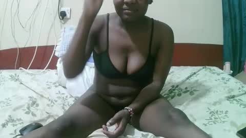 sexy_bbae online show from October 2025 07:14:02 PM