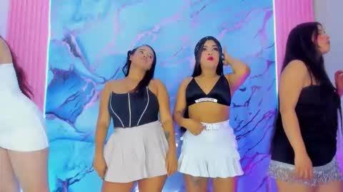 Zara and Leidy online show from November 2025 09:37:02 PM