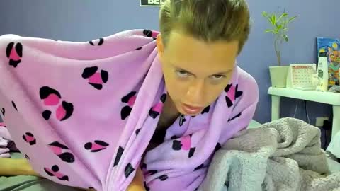 sexy_blondes_ online show from February 2026 01:32:02 PM