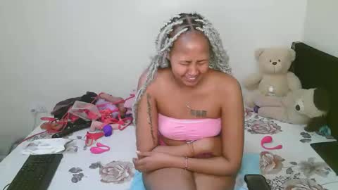 sexy_bluegirl online show from May 2026 06:22:01 AM