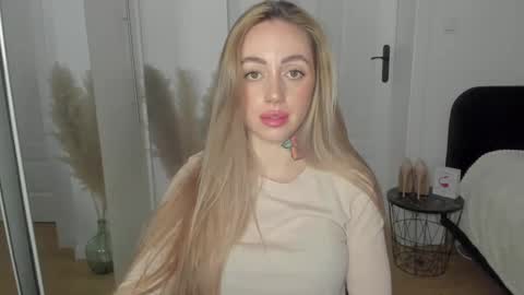 Snapshot of sexy_coralie chatting on February 2025 10:42:02 PM C o r a l i e online show from February 2025 10:42:02 PM