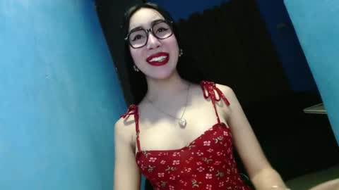 sexy_emily92 online show from February 2026 09:39:01 AM