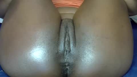 Snapshot of sexy_esther92 chatting on March 2026 07:33:01 PM sexy_esther92 online show from March 2026 07:33:01 PM