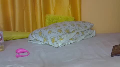 sexy_esther92 online show from June 2026 04:03:02 AM