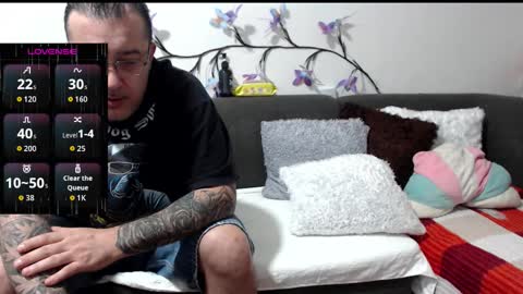 Snapshot of sexy_ginuin_couple chatting on March 2026 09:03:01 AM Sexy Ginuin Couple online show from March 2026 09:03:01 AM