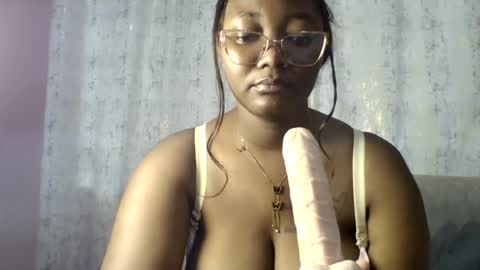 sexy_helle online show from June 2026 02:05:01 PM