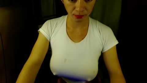 Snapshot of sexy_hot_asian1433 chatting on February 2026 12:11:01 PM jasmin online show from February 2026 12:11:01 PM