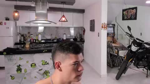 Snapshot of sexy_hot_friends_ chatting on October 2025 06:34:01 AM WENDY MAX AND VICKY online show from October 2025 06:34:01 AM