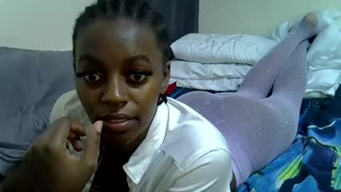 Linda online show from June 2026 12:19:02 AM