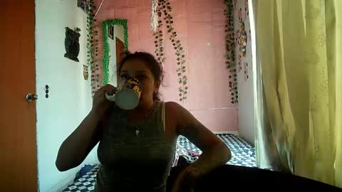 sexy lolas online show from May 2026 10:04:02 PM