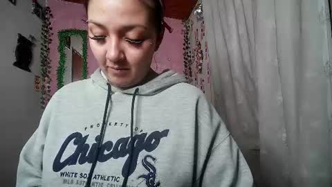 sexy lolas online show from June 2026 05:16:02 AM