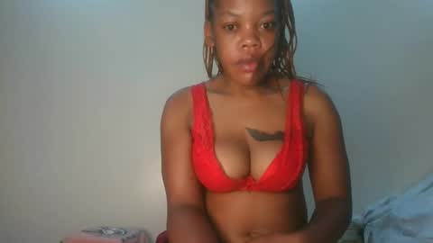 sexy_lyna online show from February 2026 06:51:01 AM