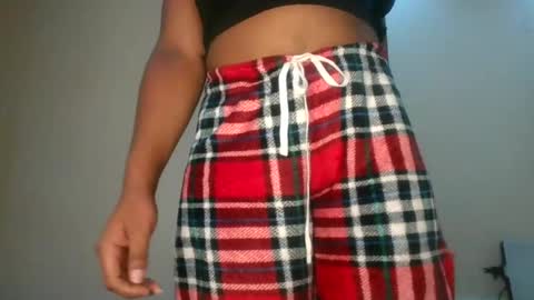 sexy_lyna online show from June 2026 04:33:01 AM