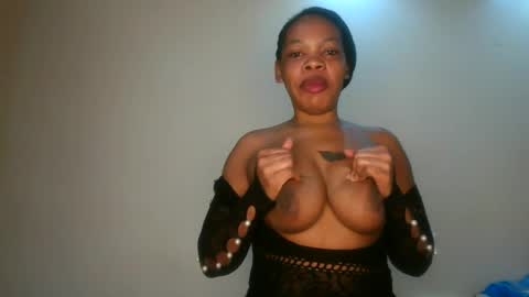 sexy_lyna online show from July 2026 07:34:02 AM