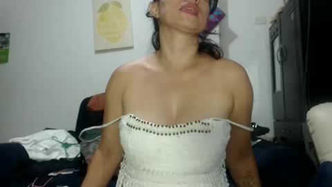 Snapshot of sexy_mary_69 chatting on December 2025 11:46:01 PM Mary online show from December 2025 11:46:01 PM