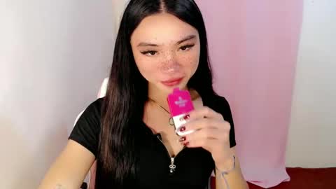 Snapshot of sexy_mikaxoxo chatting on March 2025 11:48:01 AM mika online show from March 2025 11:48:01 AM