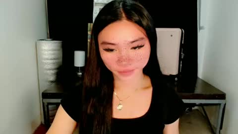 Snapshot of sexy_mikaxoxo chatting on March 2025 06:05:01 AM mika online show from March 2025 06:05:01 AM