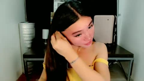 Snapshot of sexy_mikaxoxo chatting on March 2025 04:25:01 PM mika online show from March 2025 04:25:01 PM