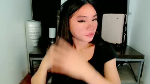 Snapshot of sexy_mikaxoxo chatting on March 2025 10:34:02 PM mika online show from March 2025 10:34:02 PM