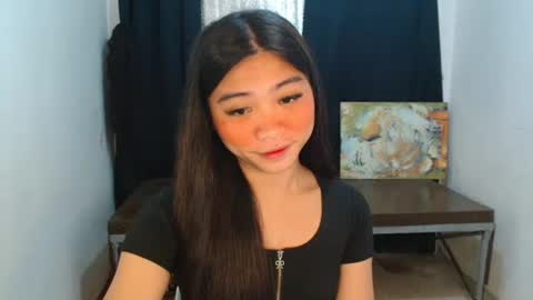 Snapshot of sexy_mikaxoxo chatting on September 2025 02:38:02 PM mika online show from September 2025 02:38:02 PM