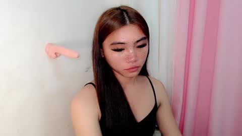 Snapshot of sexy_mikaxoxo chatting on October 2025 05:53:02 PM mika online show from October 2025 05:53:02 PM