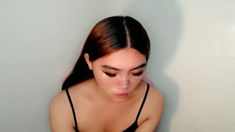 Snapshot of sexy_mikaxoxo chatting on December 2025 03:48:01 AM mika online show from December 2025 03:48:01 AM