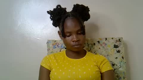 Snapshot of sexy_molyne chatting on March 2026 01:38:02 PM Molyne online show from March 2026 01:38:02 PM