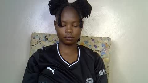 Snapshot of sexy_molyne chatting on March 2026 05:24:01 AM Molyne online show from March 2026 05:24:01 AM