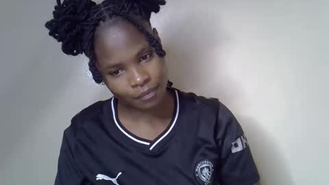 Snapshot of sexy_molyne chatting on March 2026 05:30:01 PM Molyne online show from March 2026 05:30:01 PM