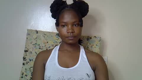 Snapshot of sexy_molyne chatting on March 2026 12:15:01 AM Molyne online show from March 2026 12:15:01 AM