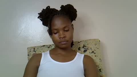 Snapshot of sexy_molyne chatting on March 2026 06:00:01 PM Molyne online show from March 2026 06:00:01 PM