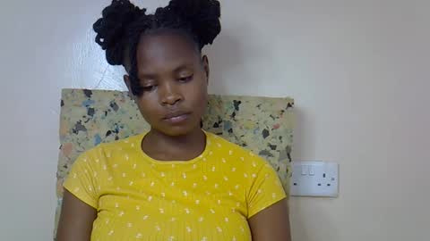 Snapshot of sexy_molyne chatting on March 2026 05:23:01 AM Molyne online show from March 2026 05:23:01 AM