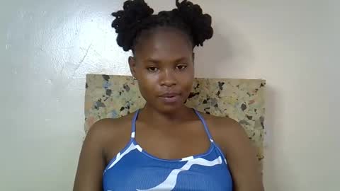 Snapshot of sexy_molyne chatting on March 2026 10:02:01 PM Molyne online show from March 2026 10:02:01 PM